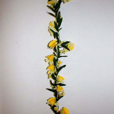 Daffodil Garland
