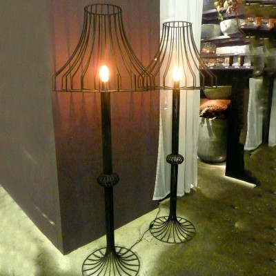Floor Standing Wire Lamp