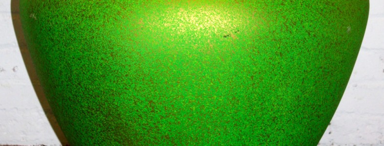 Green with Gold Speckle Plastic Pot